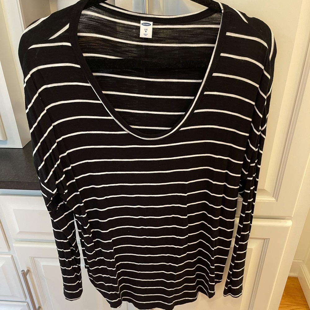 Old Navy Black and White Stripped Long Sleeve Top